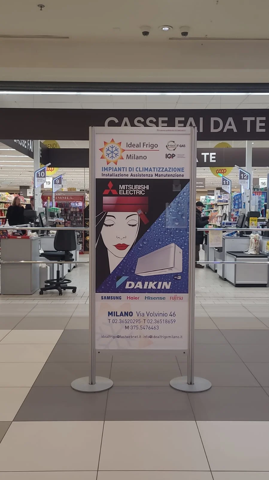 Totem Pubblicitari — esempio 3