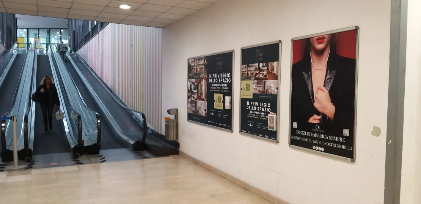 Pannelli Pubblicitari — esempio 1